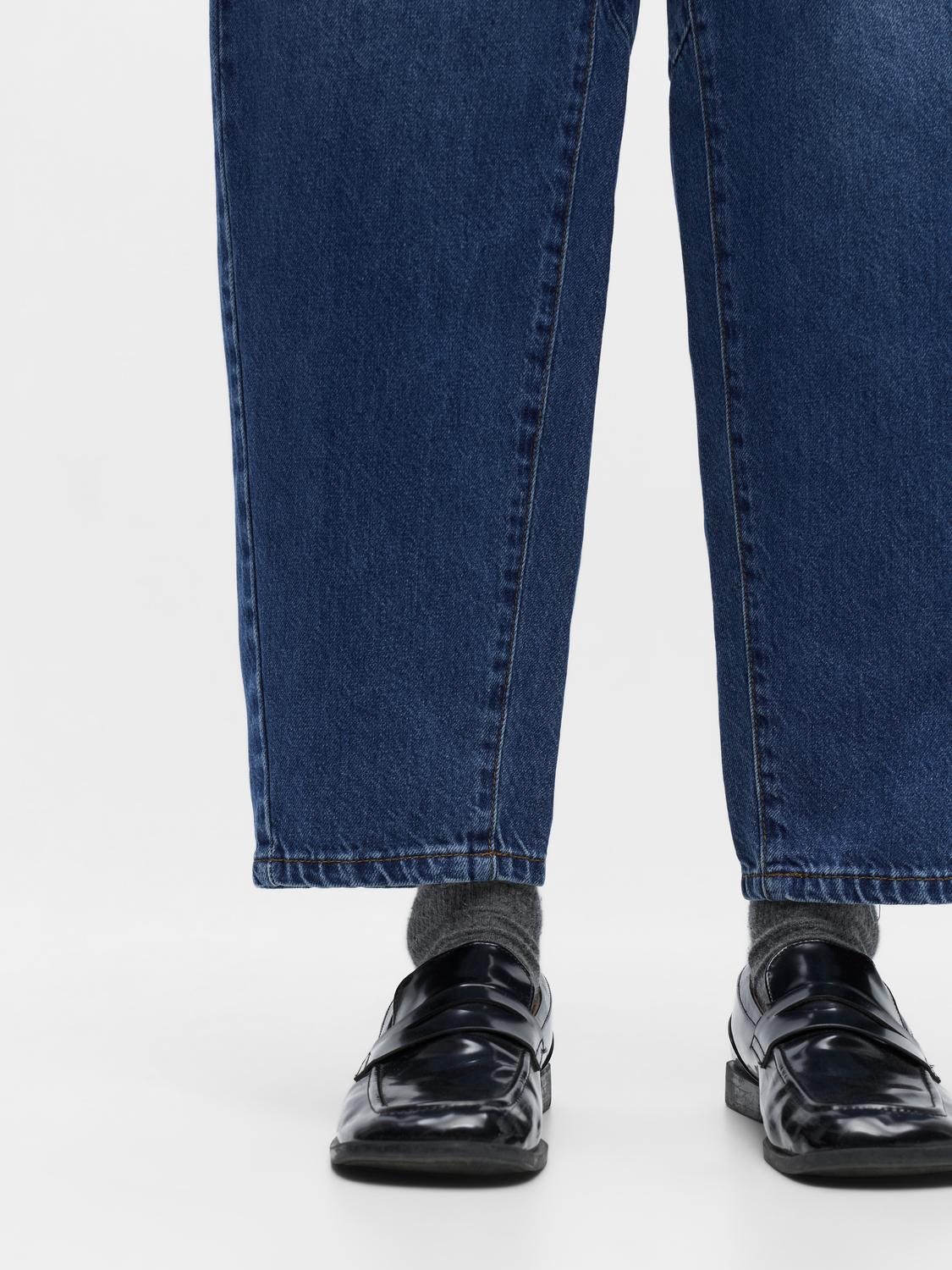model_shot-detail